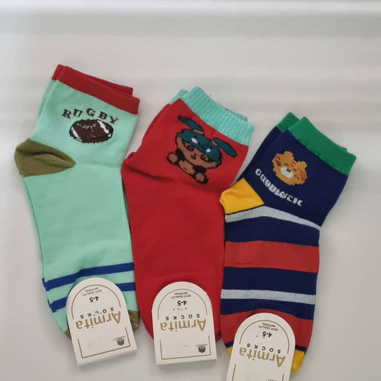 جوراب رنگی بچه