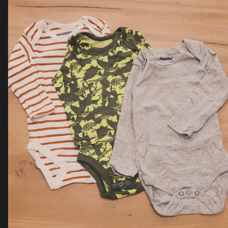 زیردکمه بچگانه