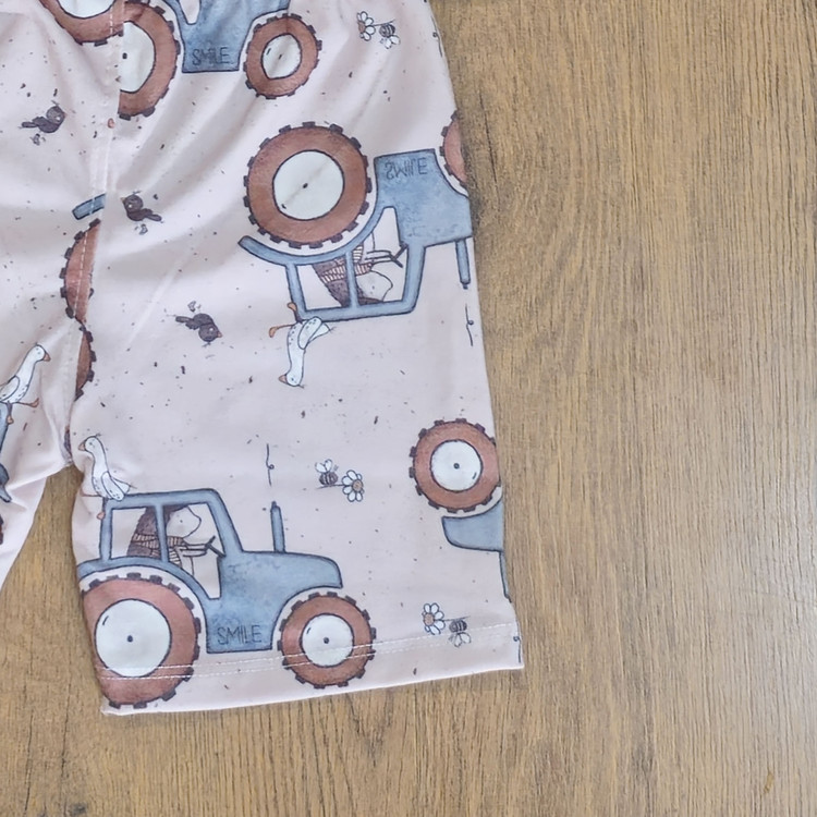 تیشرت شلوارک بچگانه